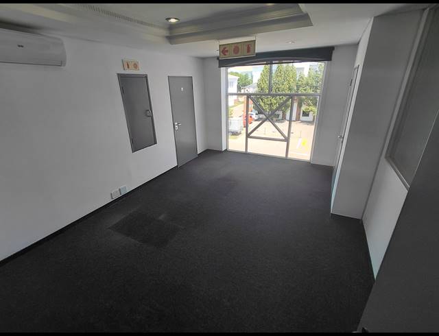 387M² OFFICE TO LET IN BRYANSTON